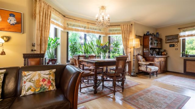 dom wolnostojący, 6 pokoi Bibice, ul. Kwiaty Polne. Zdjęcie 28