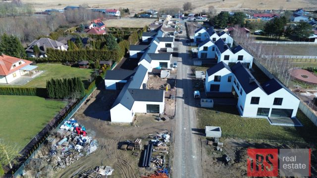 bliźniak, 4 pokoje Zieleniewo. Zdjęcie 2