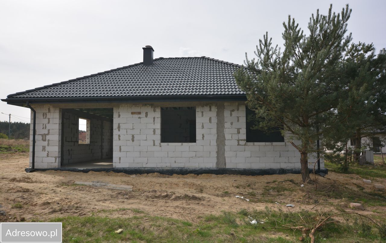 dom wolnostojący, 4 pokoje Raszowa. Zdjęcie 1