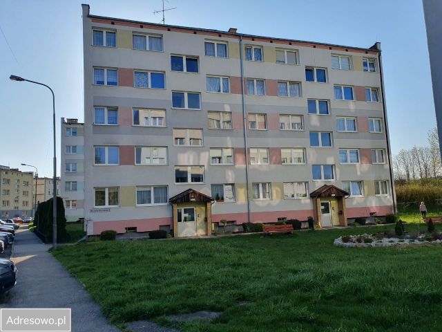 Mieszkanie 3-pokojowe Jelenia Góra, ul. Obrońców Westerplatte. Zdjęcie 1