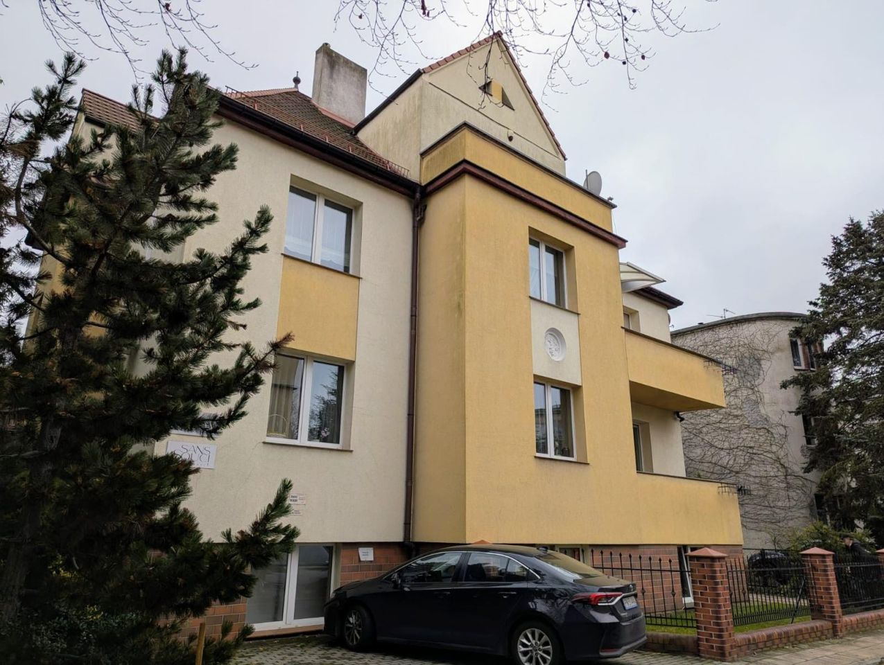 dom wolnostojący, 15 pokoi Poznań Grunwald, ul. Zakręt