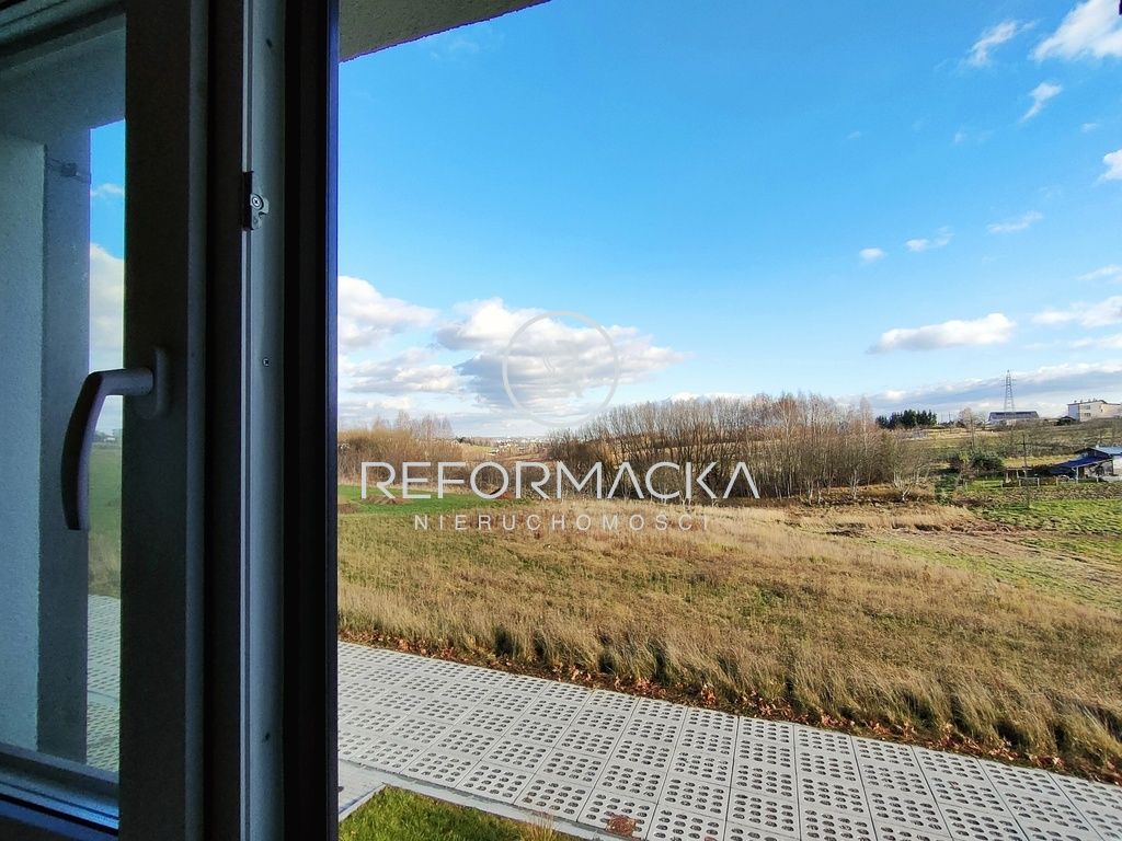 Mieszkanie 3-pokojowe Kielanówka. Zdjęcie 14