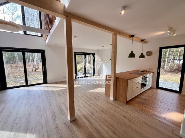 dom wolnostojący, 4 pokoje Osowiec. Zdjęcie 1