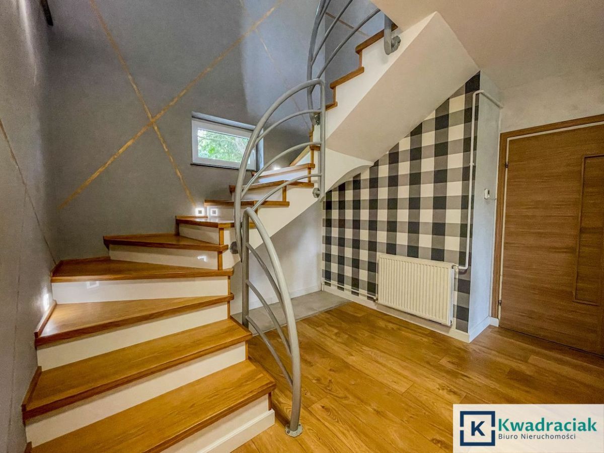 dom wolnostojący, 5 pokoi Bieździadka. Zdjęcie 10