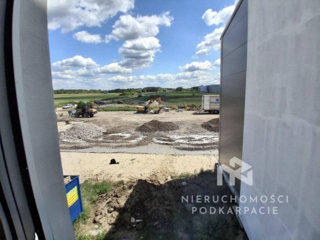 Hala/magazyn Tuszów Narodowy. Zdjęcie 14