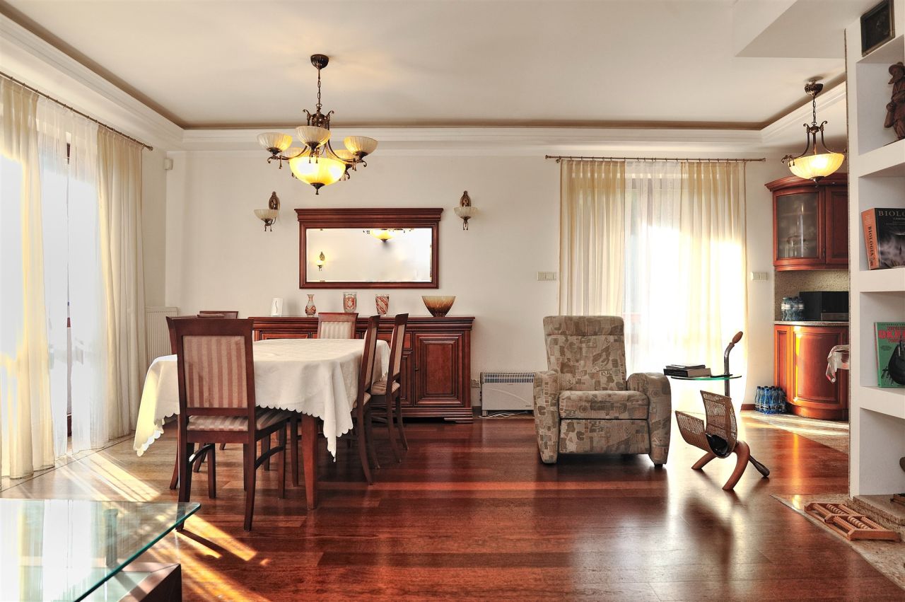 dom wolnostojący, 4 pokoje Niedźwiedź. Zdjęcie 2