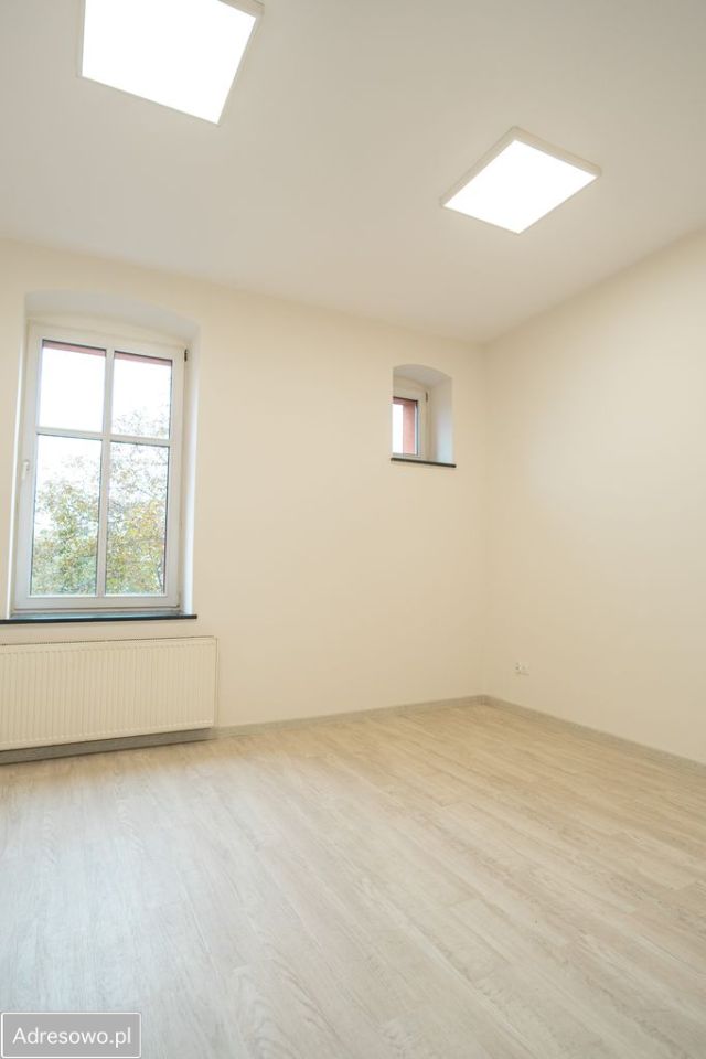 Lokal Leszno Centrum, pl. Jana Metziga. Zdjęcie 7