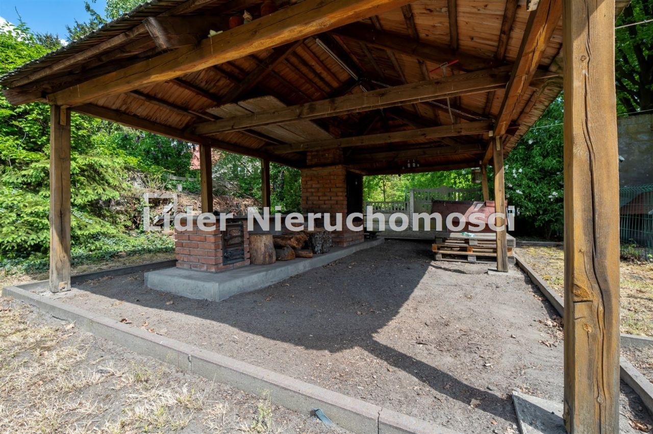 dom wolnostojący, 8 pokoi Pabianice, ul. Karniszewicka. Zdjęcie 19