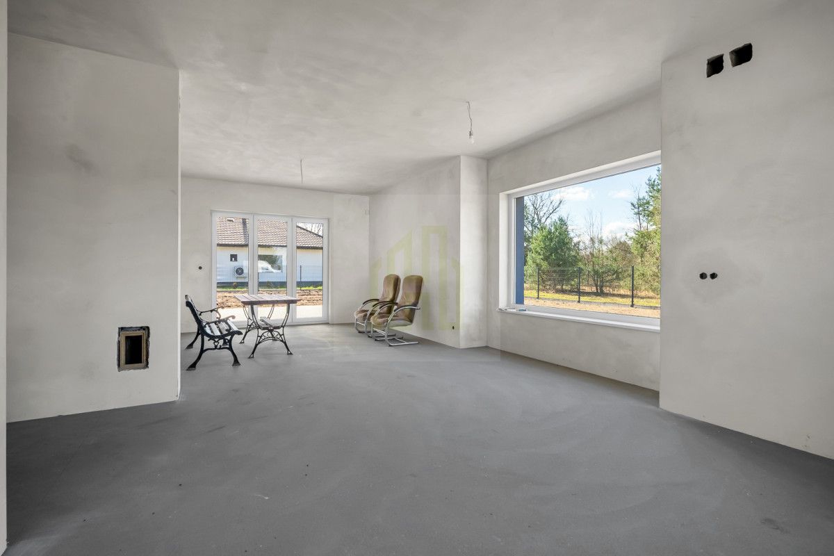 dom wolnostojący, 4 pokoje Kuligów, ul. Zapólna. Zdjęcie 9