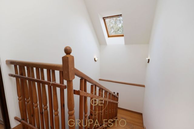 dom wolnostojący, 8 pokoi Kraków Kliny, ul. Narvik. Zdjęcie 19