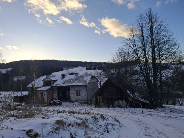 dom wolnostojący, 7 pokoi Ropa. Zdjęcie 1