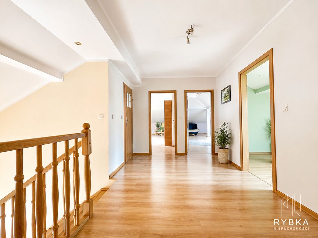 dom wolnostojący, 8 pokoi Starkowiec Piątkowski. Zdjęcie 15