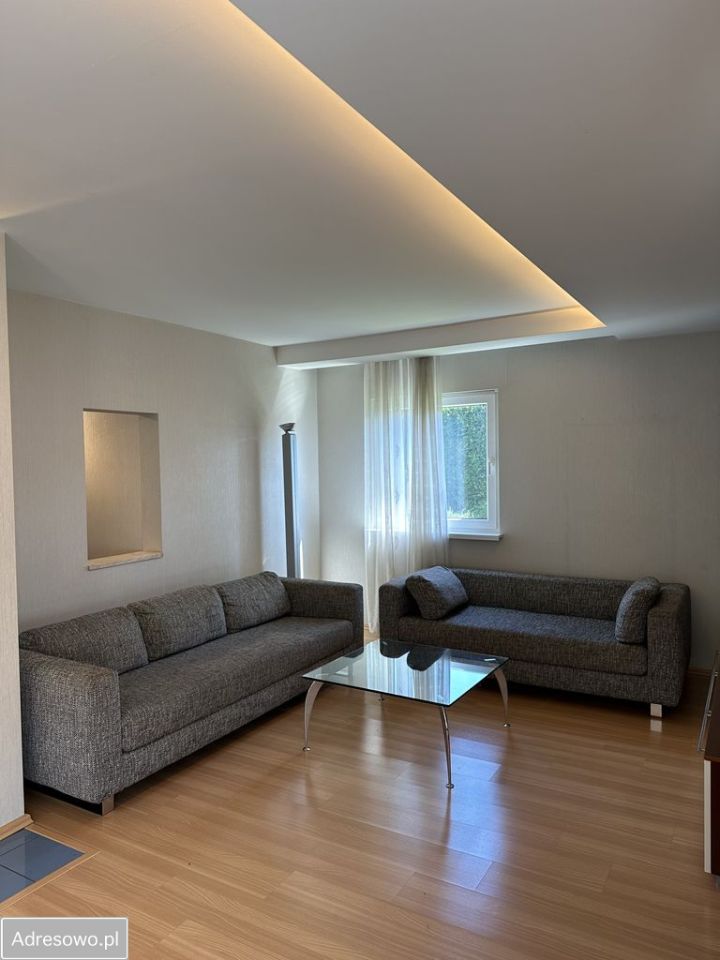 dom wolnostojący, 5 pokoi Tychy. Zdjęcie 2