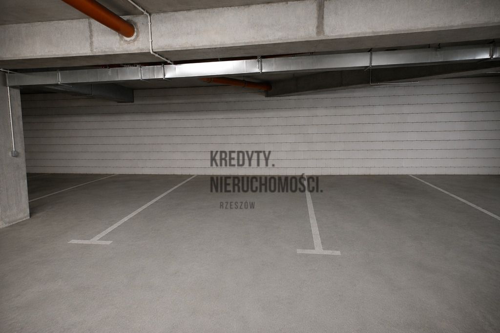 Garaż/miejsce parkingowe Rzeszów, ul. Zabłocie. Zdjęcie 1