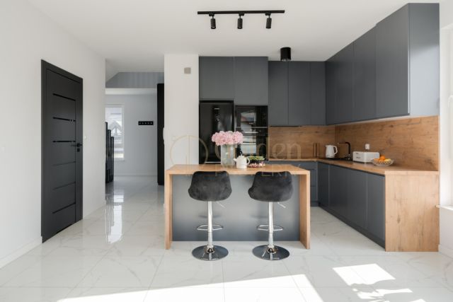 Mieszkanie 4-pokojowe Rumia, ul. Jarzębinowa. Zdjęcie 3