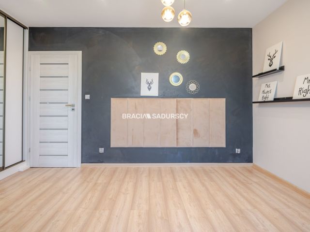 bliźniak, 5 pokoi Skawina, ul. mjr Jana Żychonia. Zdjęcie 32