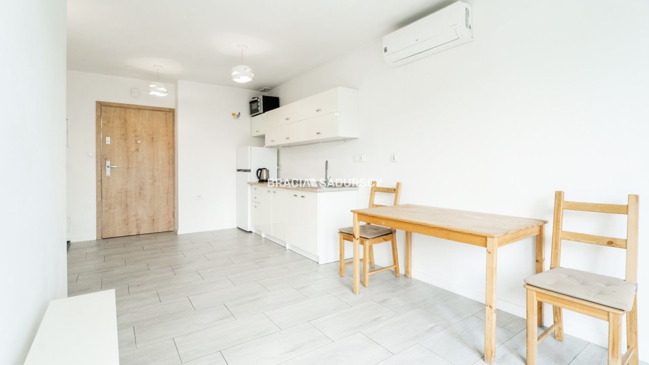 Mieszkanie 2-pokojowe Kraków Dębniki, ul. Dworska. Zdjęcie 2