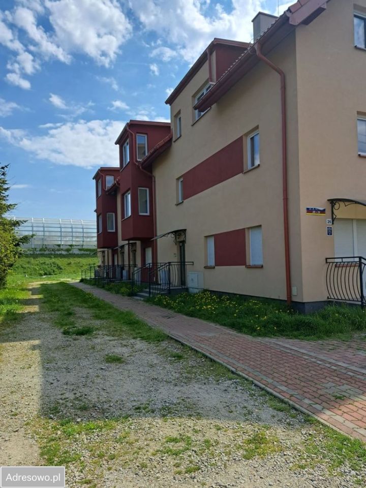 dom wolnostojący Wrocław Fabryczna, ul. Andrzeja Kmicica. Zdjęcie 9