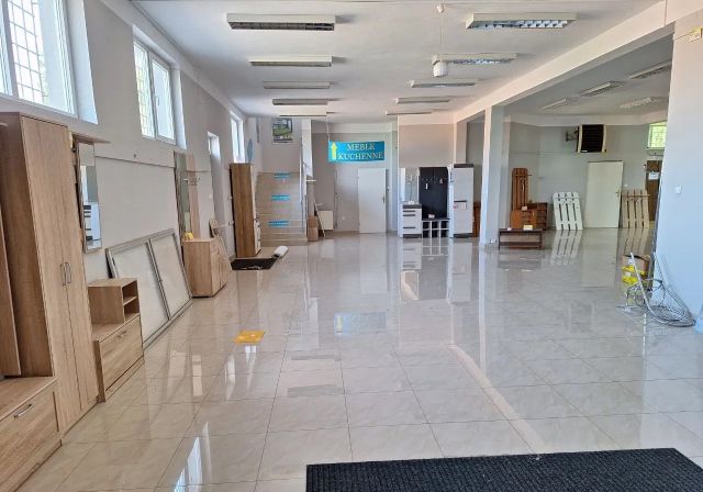 Lokal Tarnobrzeg, ul. Henryka Sienkiewicza. Zdjęcie 1