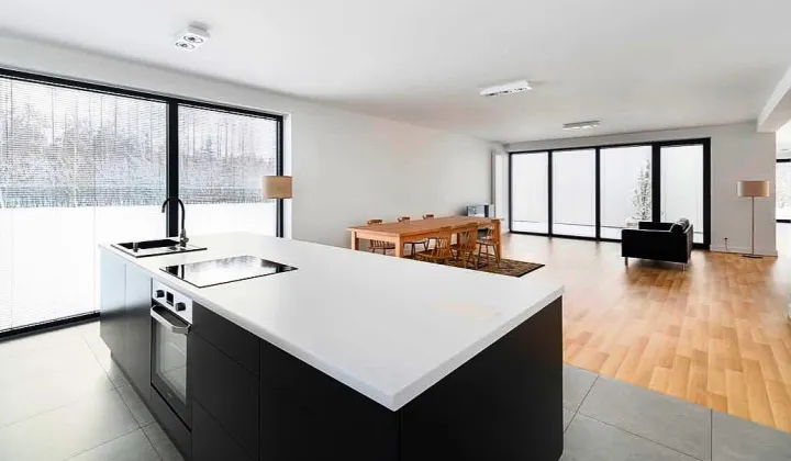 dom wolnostojący, 5 pokoi Czarny Las