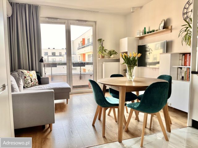 Mieszkanie 3-pokojowe Warszawa Ursus, ul. Quo Vadis. Zdjęcie 1