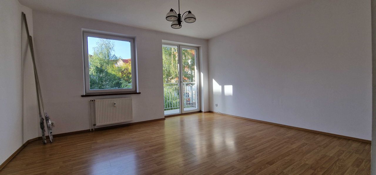 Mieszkanie 3-pokojowe Jelenia Góra Centrum. Zdjęcie 4