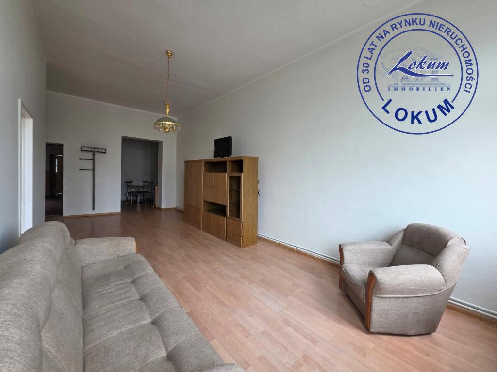 Mieszkanie 4-pokojowe Leszno, pl. Nowy Rynek. Zdjęcie 2