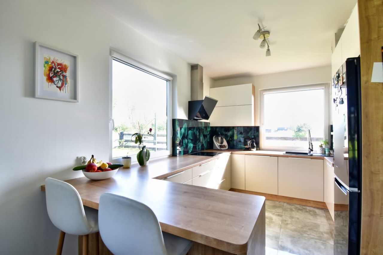 dom wolnostojący, 5 pokoi Prażmowo. Zdjęcie 3