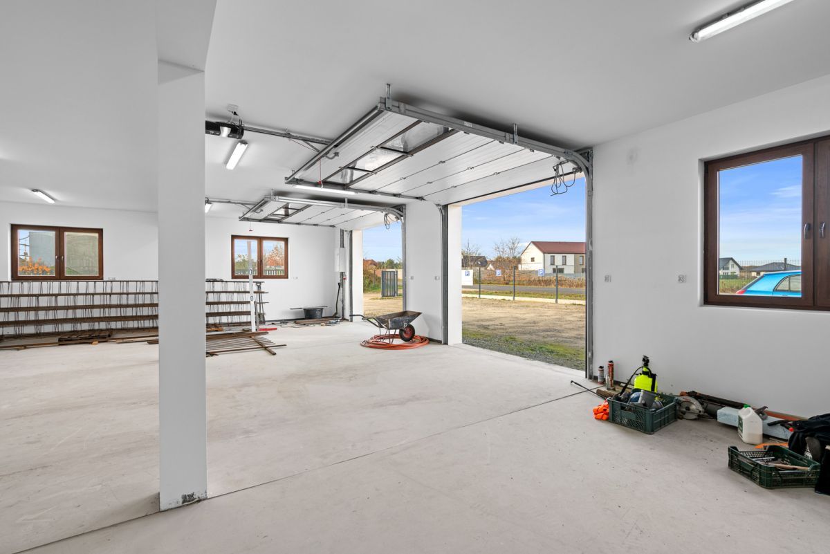 Lokal Jelcz-Laskowice, ul. Oleśnicka