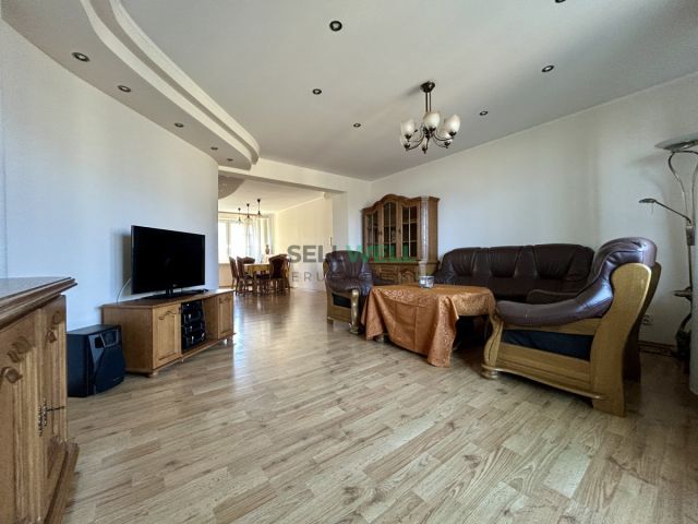 Mieszkanie 3-pokojowe Łódź Widzew, ul. Karola Adamieckiego. Zdjęcie 1