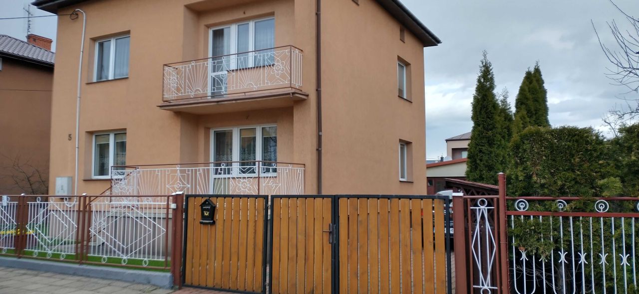 dom wolnostojący, 2 pokoje Suwałki. Zdjęcie 1