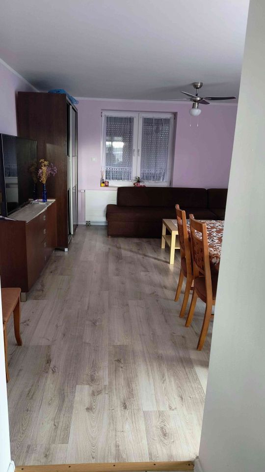 dom wolnostojący, 2 pokoje Łazy. Zdjęcie 8