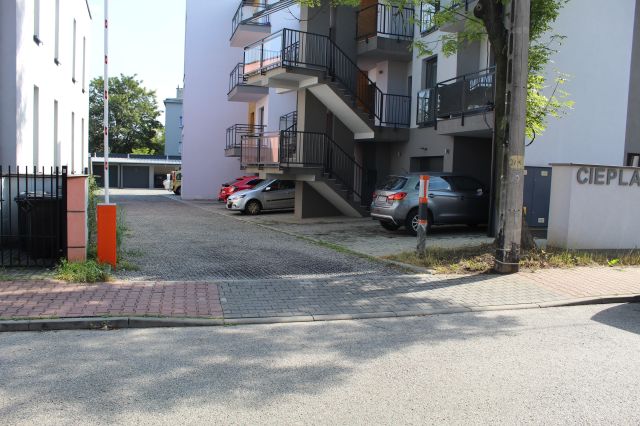 Garaż/miejsce parkingowe Dąbrowa Górnicza Centrum, ul. Zygmunta Cieplaka. Zdjęcie 1