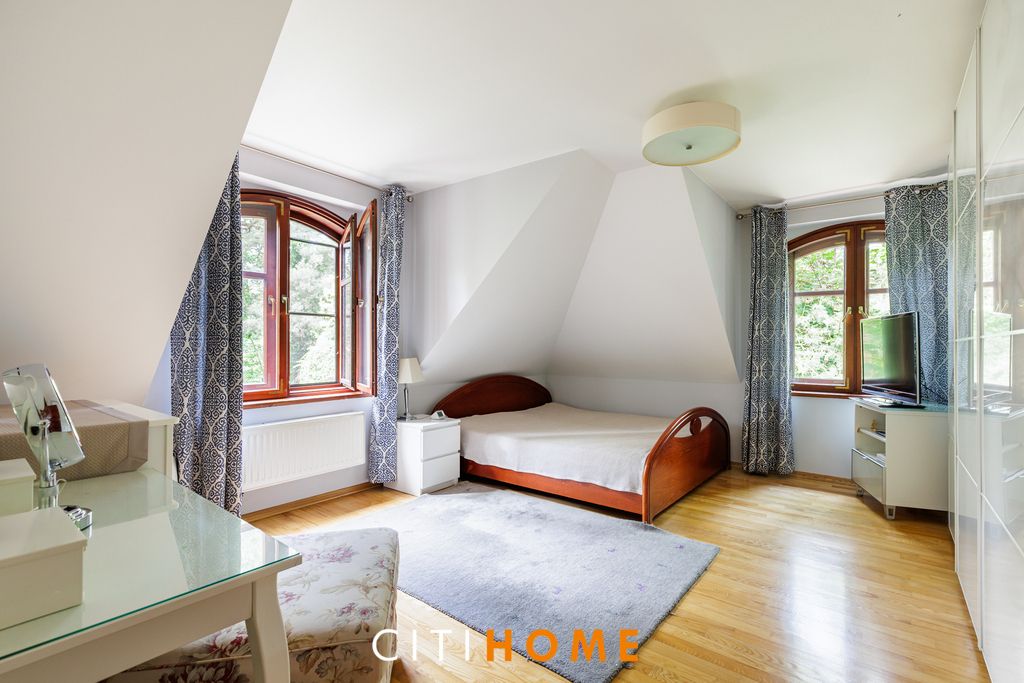 dom wolnostojący, 5 pokoi Józefów. Zdjęcie 17