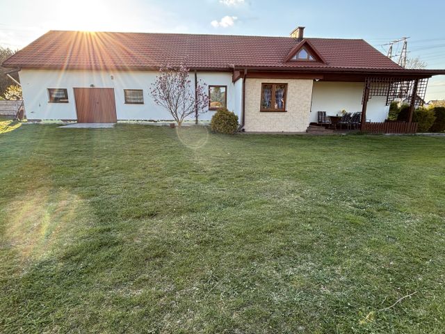 dom wolnostojący, 3 pokoje Podchojny. Zdjęcie 1