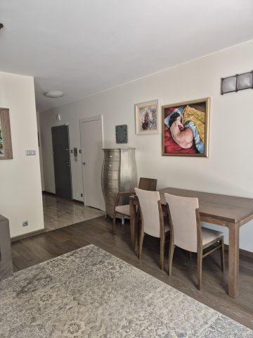 Mieszkanie 3-pokojowe Nowa Iwiczna, ul. Zimowa. Zdjęcie 1