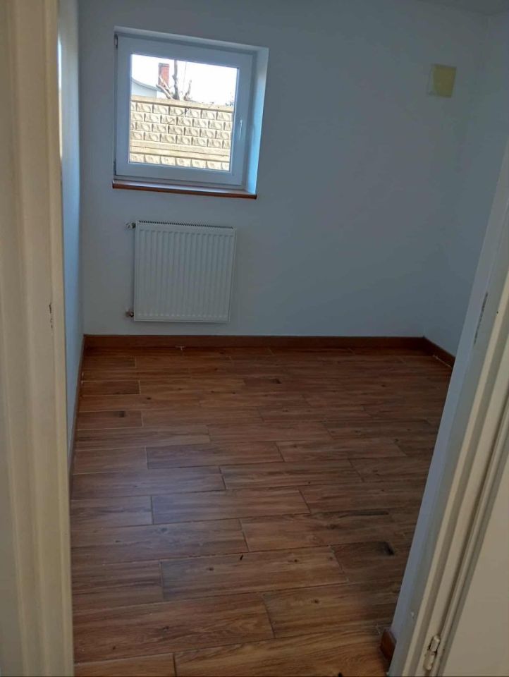 Mieszkanie 3-pokojowe Krzeszyce. Zdjęcie 3