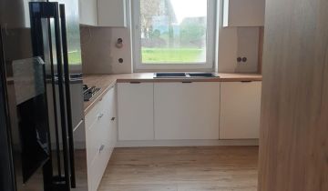 dom wolnostojący, 6 pokoi Chrząstów