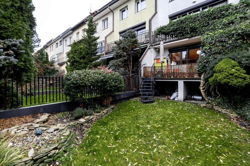 dom szeregowy, 7 pokoi Łódź Radogoszcz