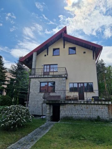 dom wolnostojący, 6 pokoi Goleniów, ul. Świerkowa. Zdjęcie 1