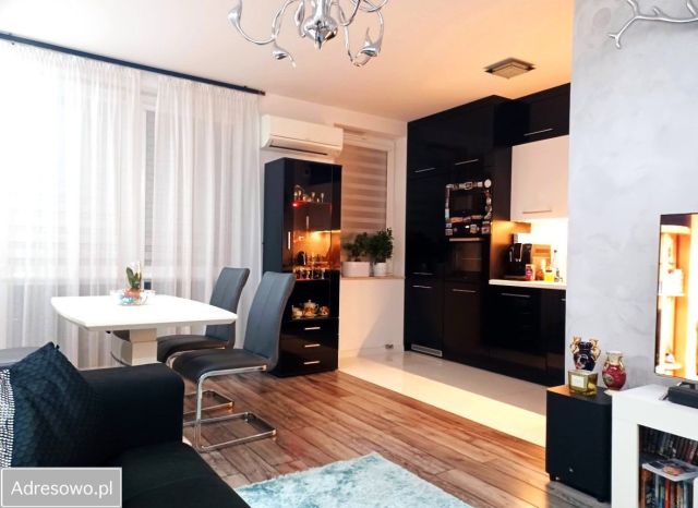 Mieszkanie 3-pokojowe Tarnobrzeg, ul. Targowa. Zdjęcie 1