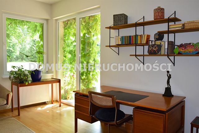 dom wolnostojący, 10 pokoi Ewcin. Zdjęcie 17