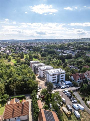Mieszkanie 3-pokojowe Czarnochowice. Zdjęcie 4