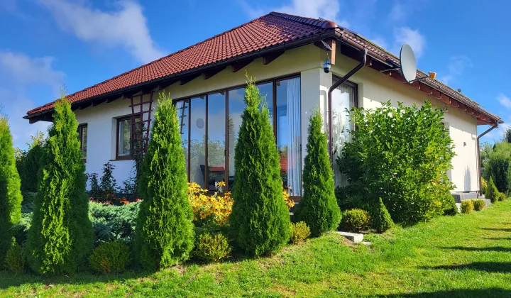 dom wolnostojący, 5 pokoi Jasień