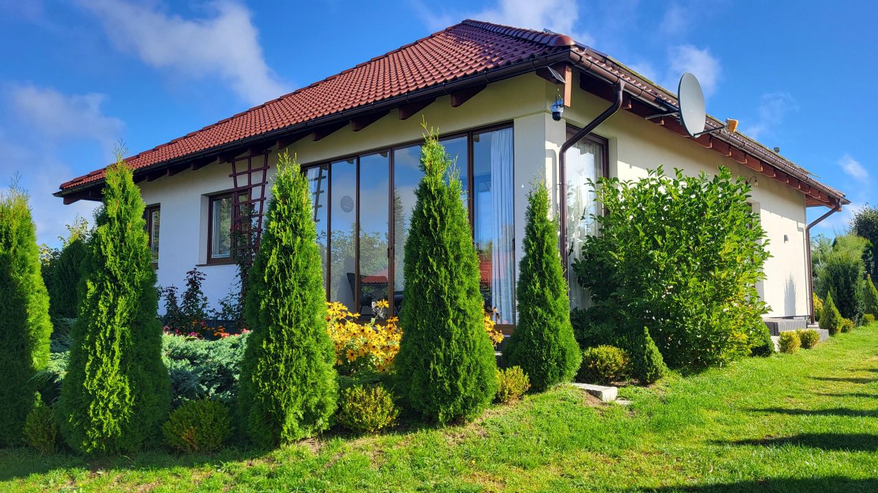 dom wolnostojący, 5 pokoi Jasień. Zdjęcie 1