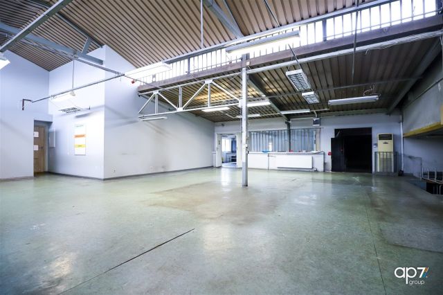 Hala/magazyn Kraków Bronowice. Zdjęcie 1