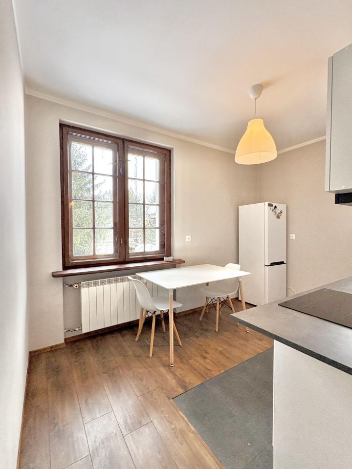 dworek, 11 pokoi Milanówek, ul. Kwiatowa. Zdjęcie 51