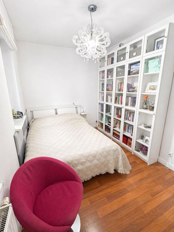 Mieszkanie 4-pokojowe Marki. Zdjęcie 4