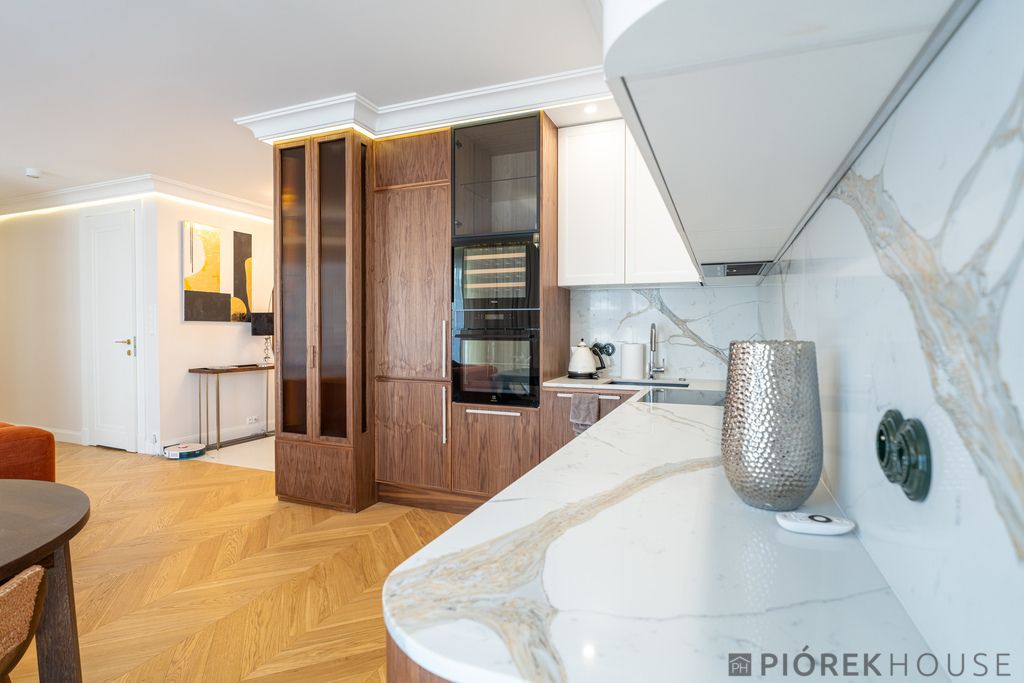 Mieszkanie 4-pokojowe Warszawa Praga-Południe, ul. Żupnicza. Zdjęcie 4