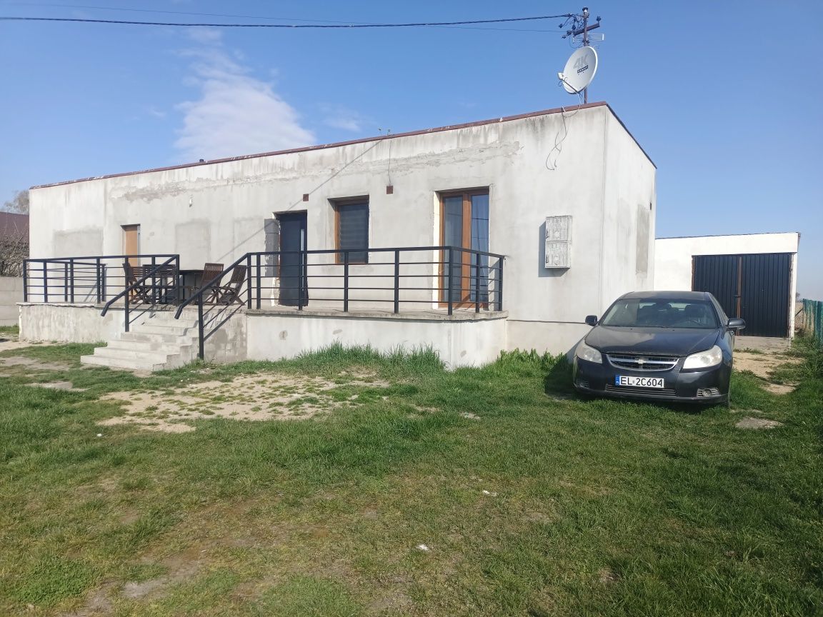 dom wolnostojący, 2 pokoje Sierosław. Zdjęcie 1